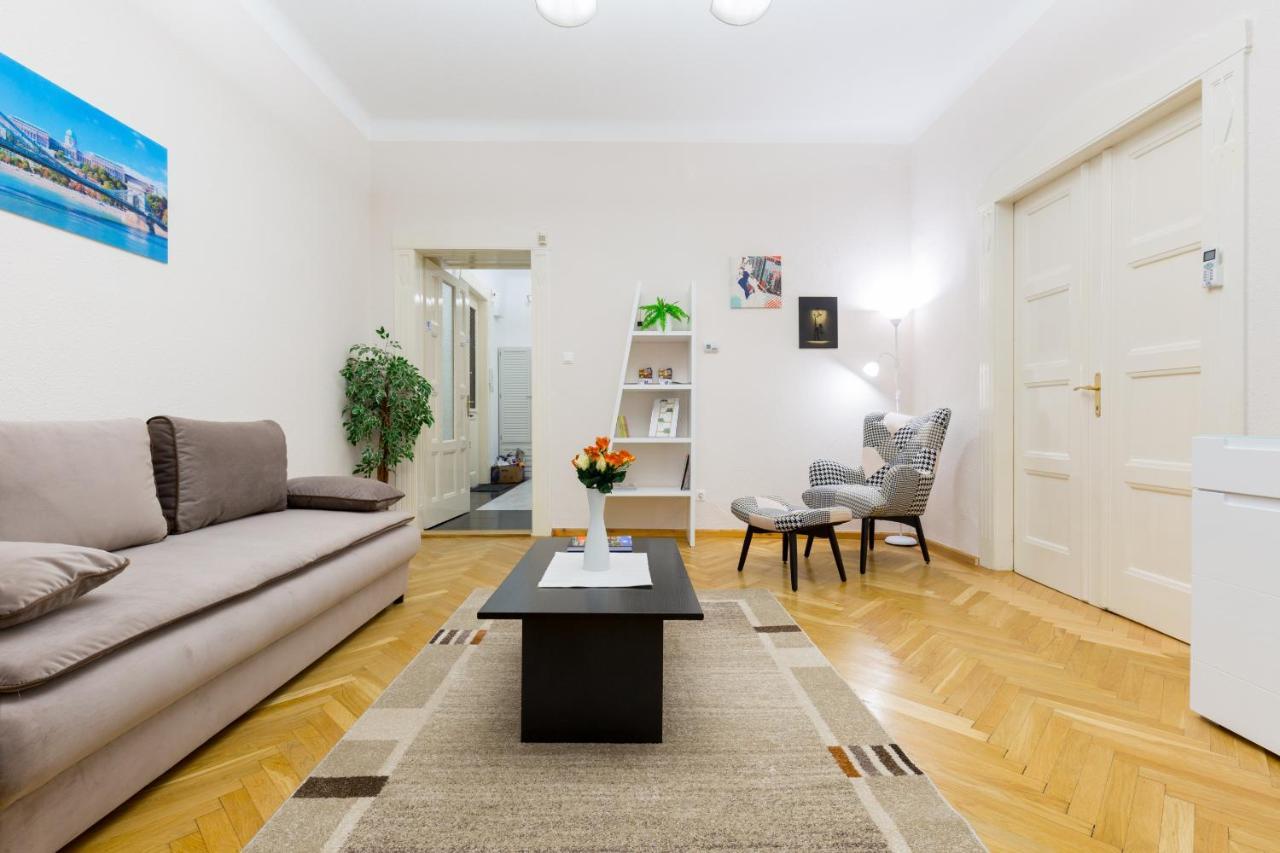 K17 Kinizsi Apartment Budapeste Exterior foto